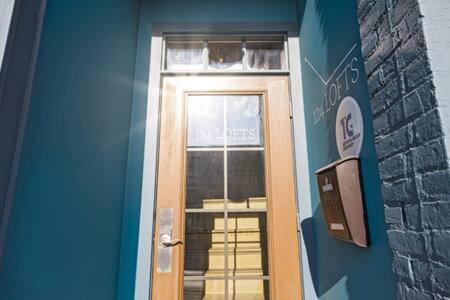 Hip Urban Loft-Small Town Charm-124 Lofts #2 West Dundee ภายนอก รูปภาพ