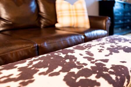 Hip Urban Loft-Small Town Charm-124 Lofts #2 West Dundee ภายนอก รูปภาพ